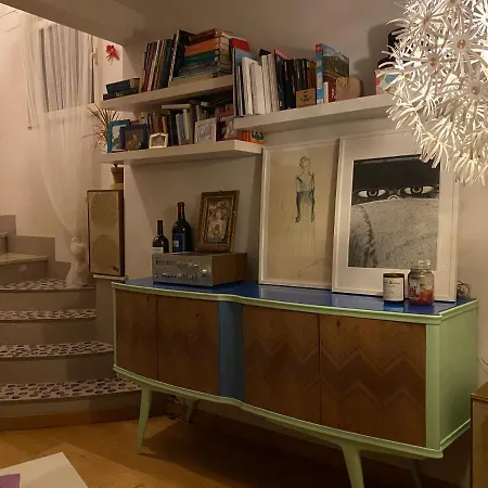 Kiki's Apartament *